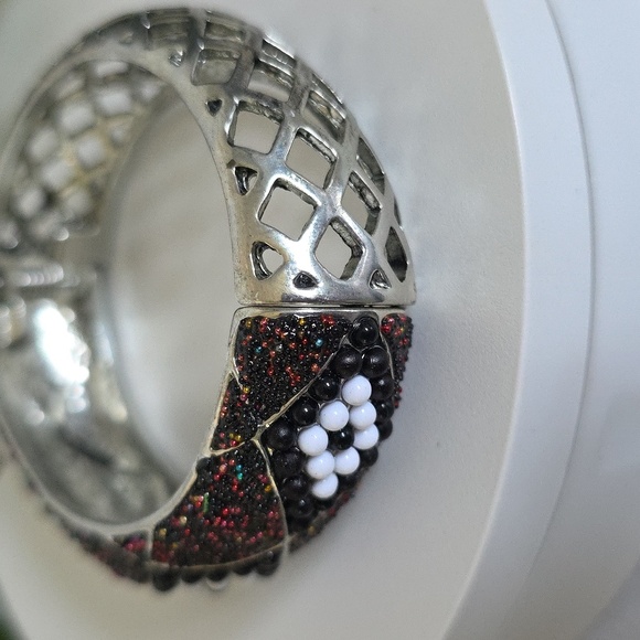 Vintage Clamper Hinge Bangle Bracelet Silver with Bead Design - Picture 5 of 13
